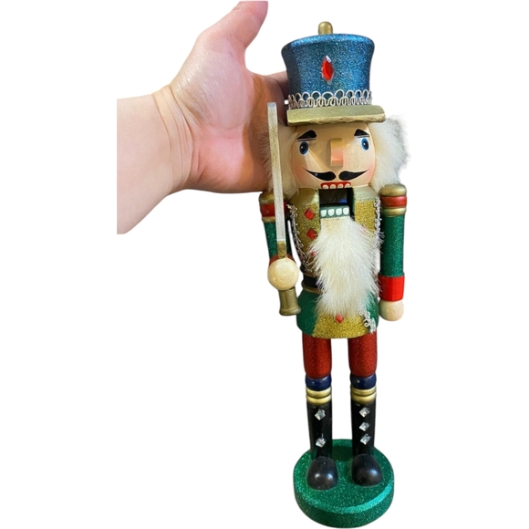 Colorful Nutcracker Soldier Figurine - Picture 4 of 6